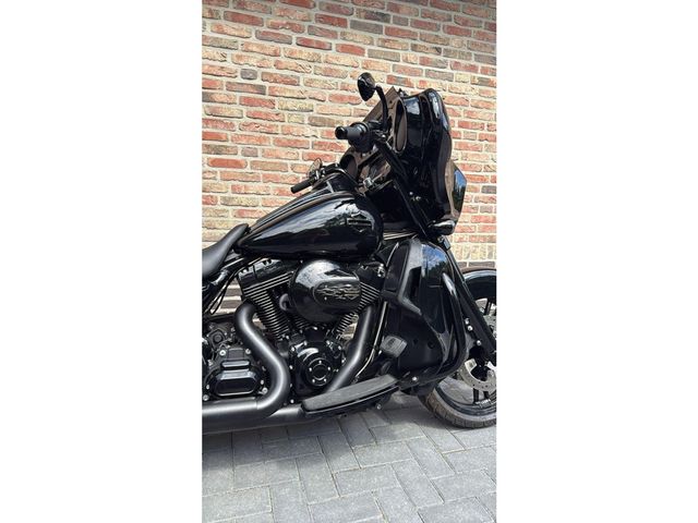 harley-davidson - street-glide-cvo-flhxse