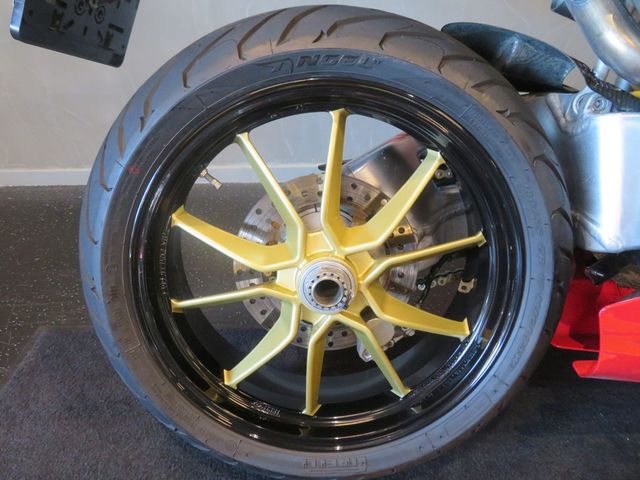 ducati - 749-s
