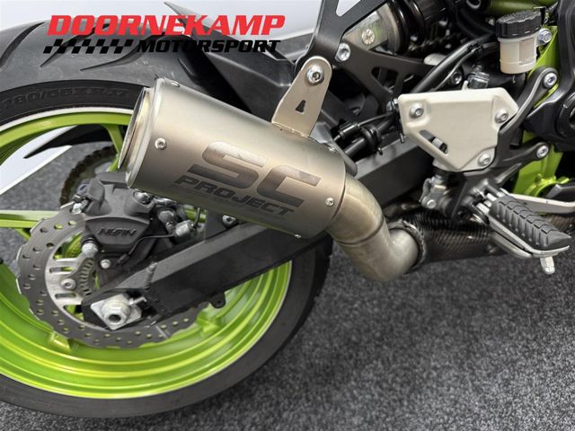 kawasaki - z900