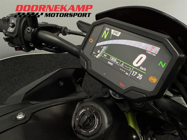 kawasaki - z900
