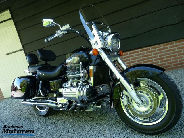 honda - f6-c-gl-1500-valkyrie-tourer