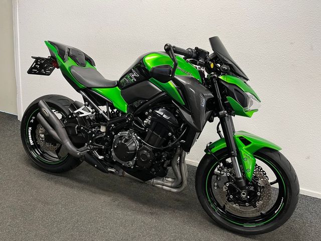 kawasaki - z900