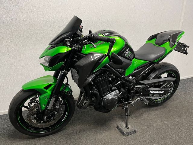 kawasaki - z900