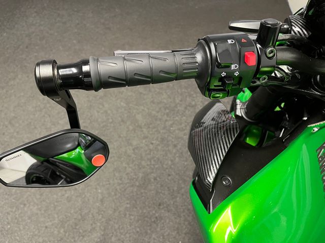 kawasaki - z900