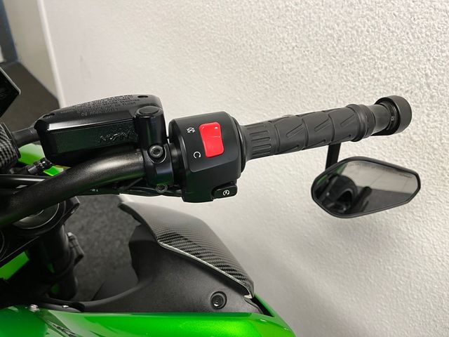 kawasaki - z900