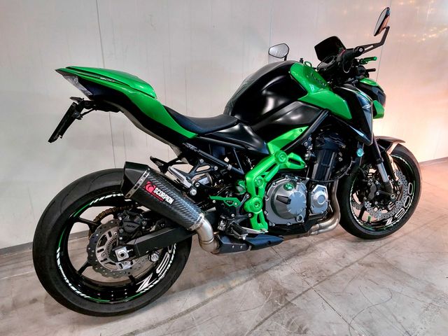 kawasaki - z900