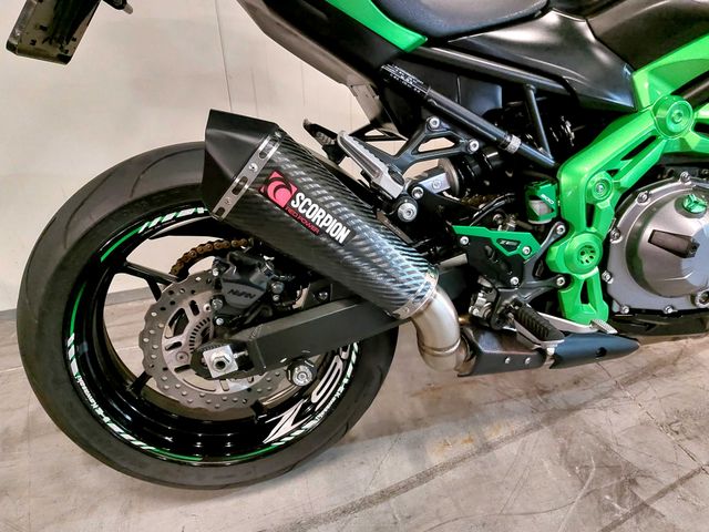 kawasaki - z900