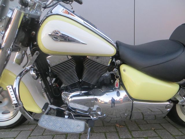 suzuki - vl-1500-lc-intruder