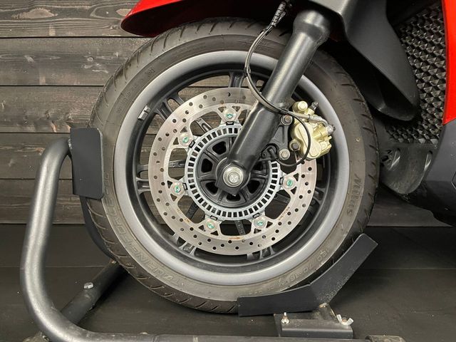 piaggio - beverly-400