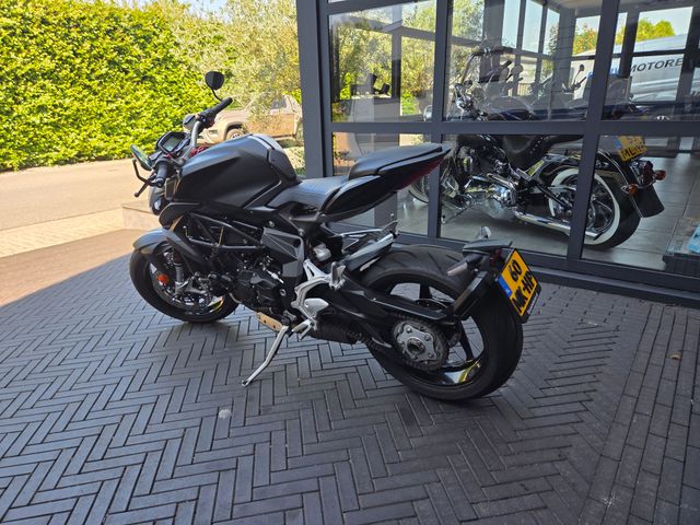 mv-agusta - brutale-800