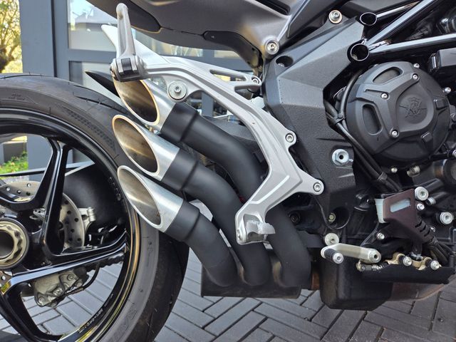 mv-agusta - brutale-800