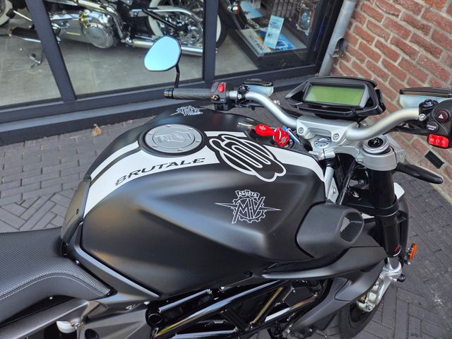 mv-agusta - brutale-800