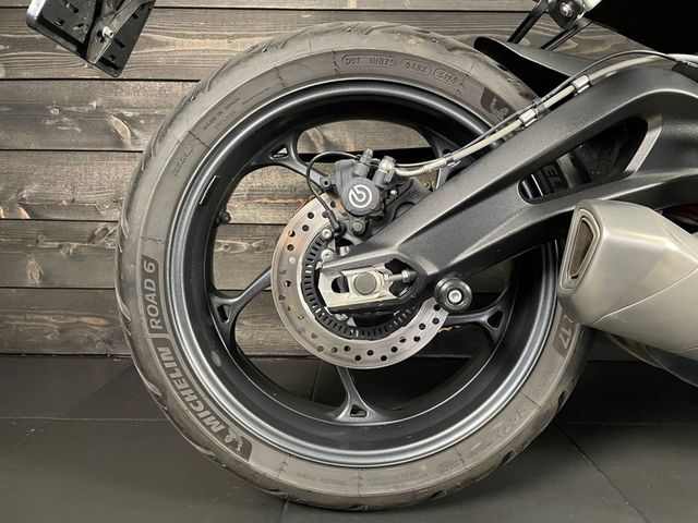 triumph - street-triple-r