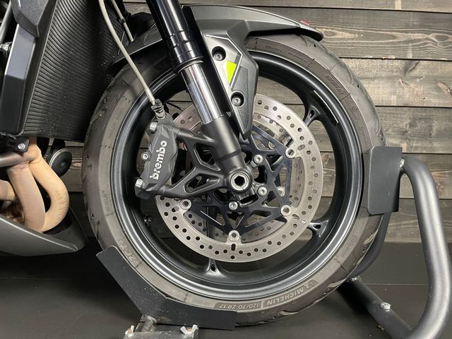 triumph - street-triple-r