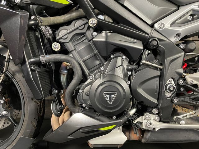triumph - street-triple-r