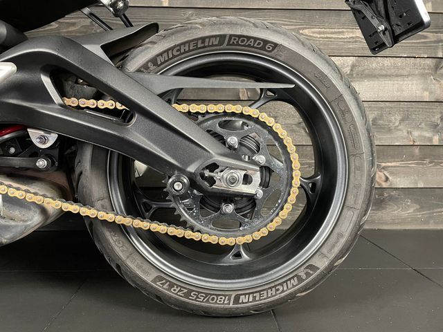 triumph - street-triple-r