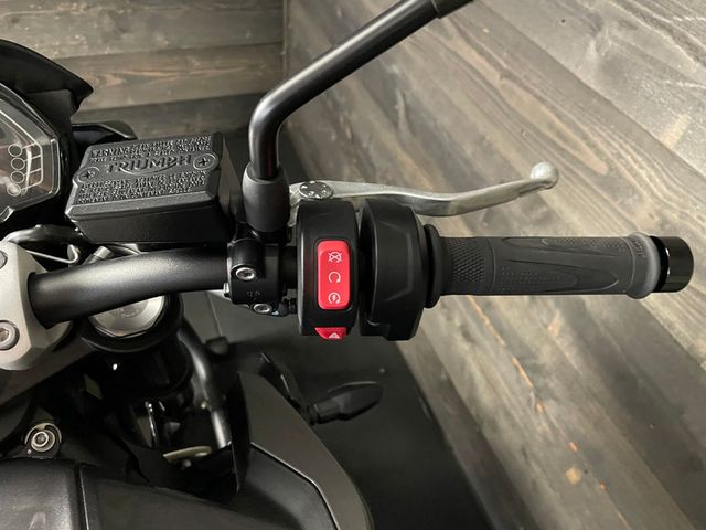 triumph - street-triple-r