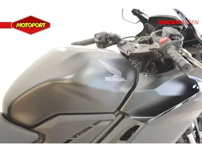 HONDA CBR 500 R – foto 4