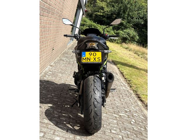 kawasaki - z900