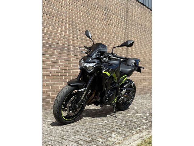 kawasaki - z900