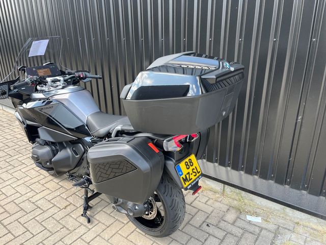 bmw - r-1300-rt