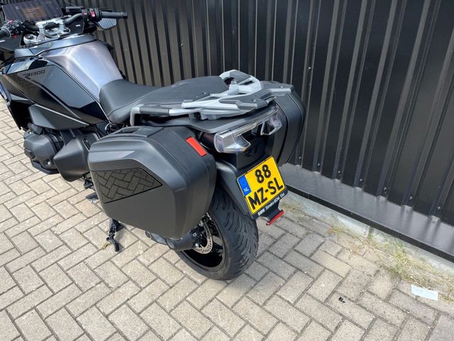 bmw - r-1300-rt