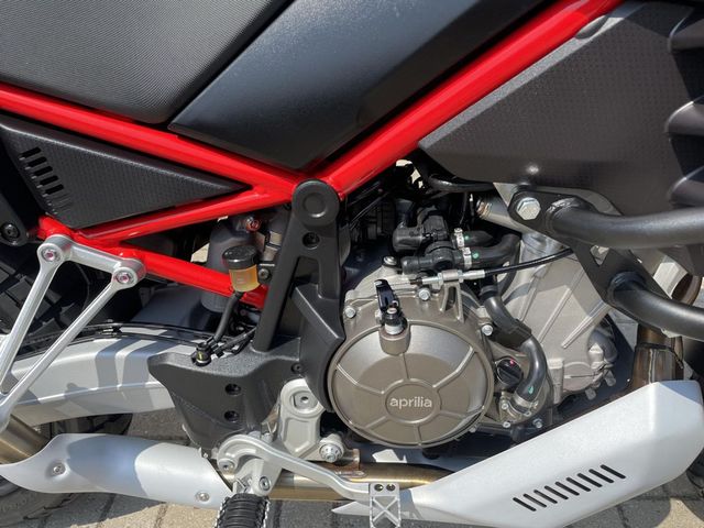 aprilia - tuareg-660