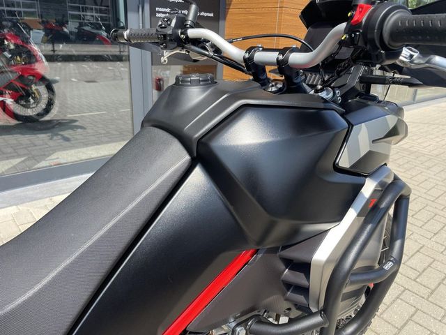 aprilia - tuareg-660