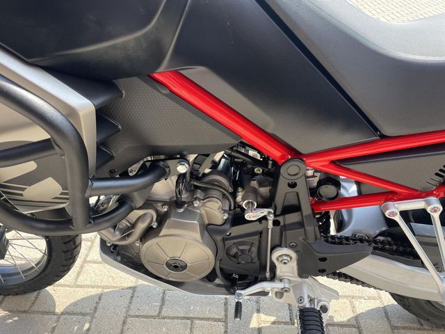 aprilia - tuareg-660