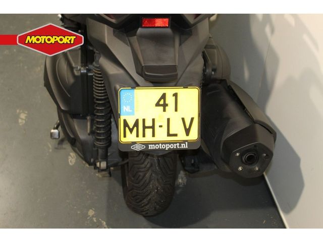 yamaha - x-max-400-abs