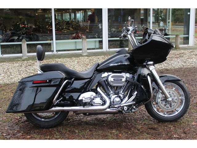 harley-davidson - road-glide-cvo-fltrxse
