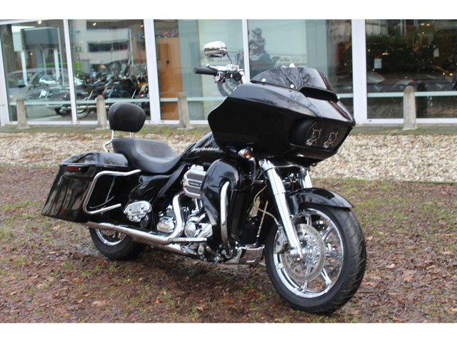 harley-davidson - road-glide-cvo-fltrxse