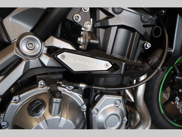 kawasaki - z900-performance