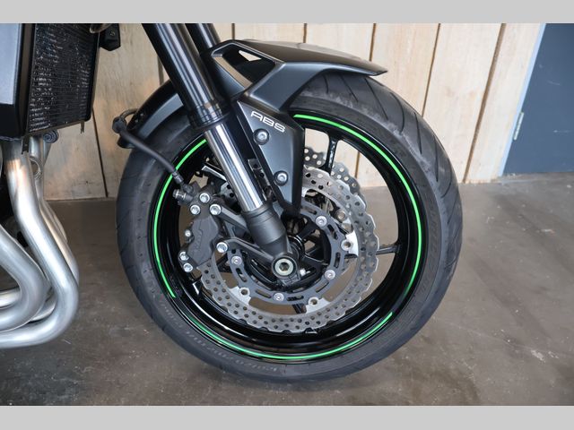 kawasaki - z900-performance