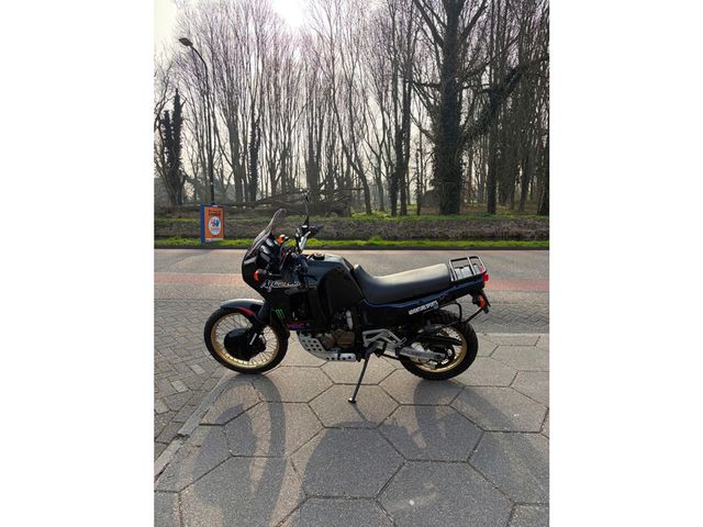 honda - xrv-650-africa-twin