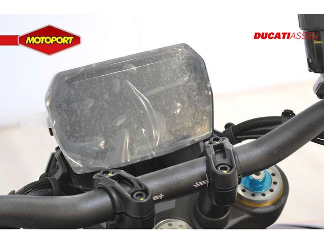 ducati - hypermotard-v2s