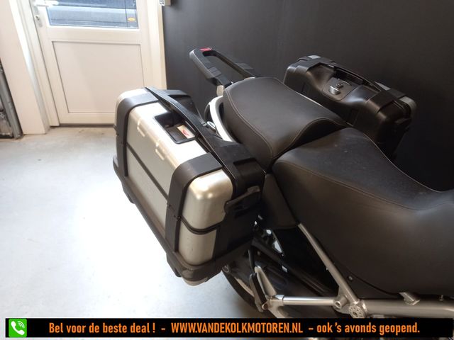 moto-guzzi - stelvio-1200-4v