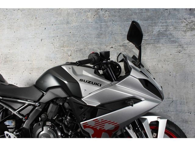 suzuki - gsx-8r