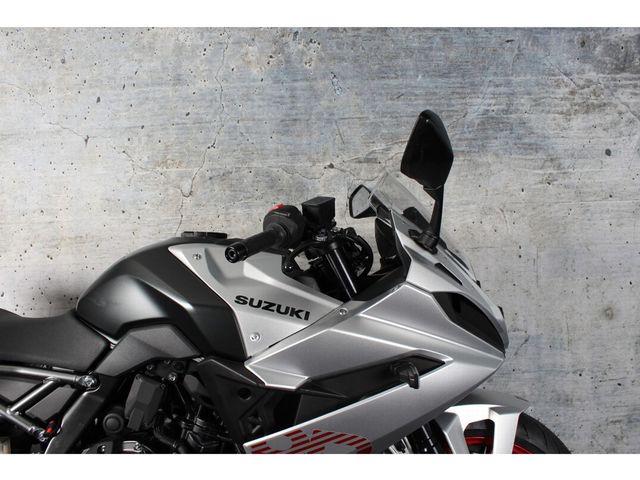 suzuki - gsx-8r