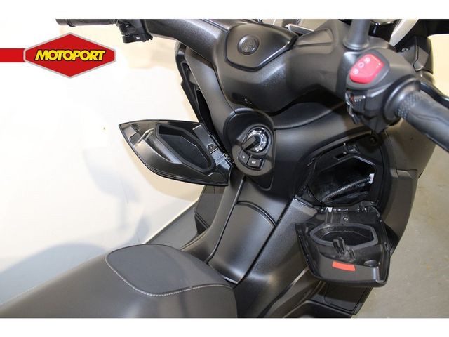 yamaha - x-max-300-abs