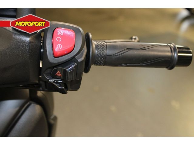 yamaha - x-max-300-abs