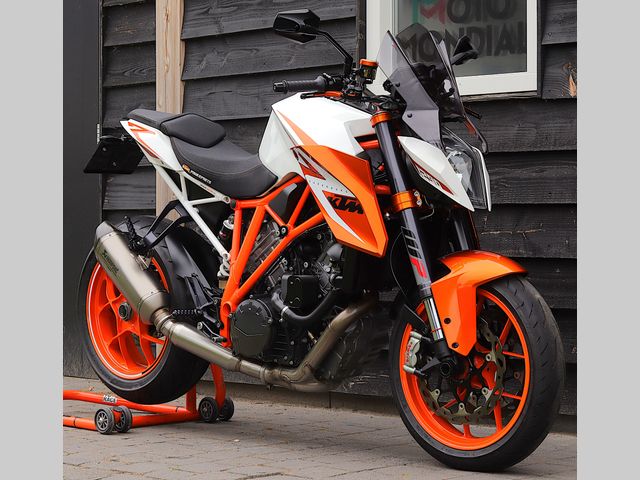 ktm - 1290-super-duke-r-se