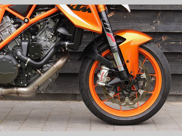 ktm - 1290-super-duke-r-se
