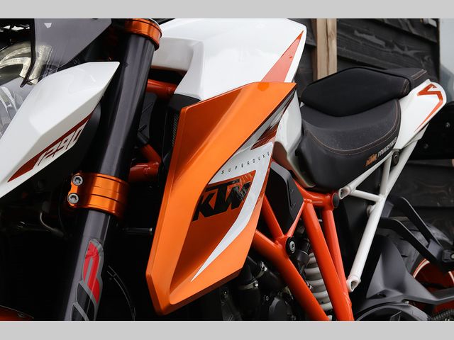 ktm - 1290-super-duke-r-se