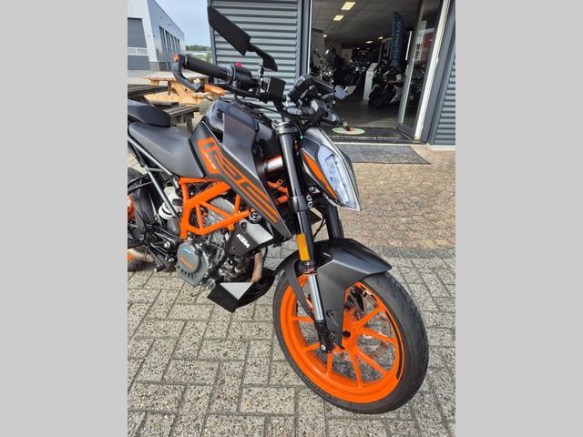 ktm - 125-duke