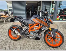KTM 125 Duke 2021