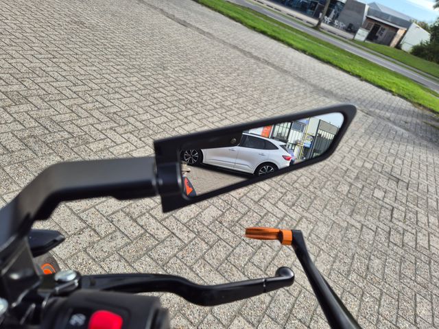 ktm - 125-duke