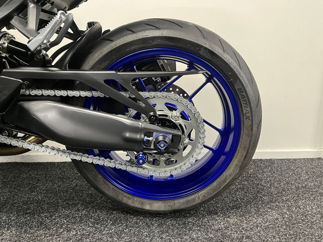 yamaha - mt-09-y-amt