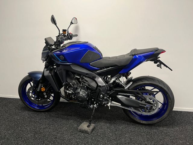 yamaha - mt-09-y-amt
