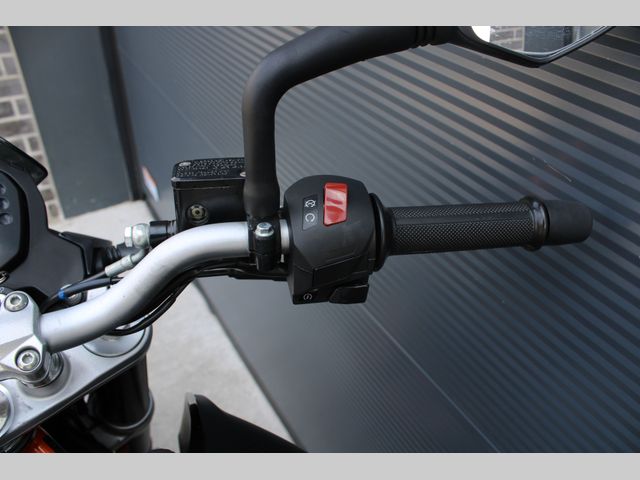 ktm - 390-duke